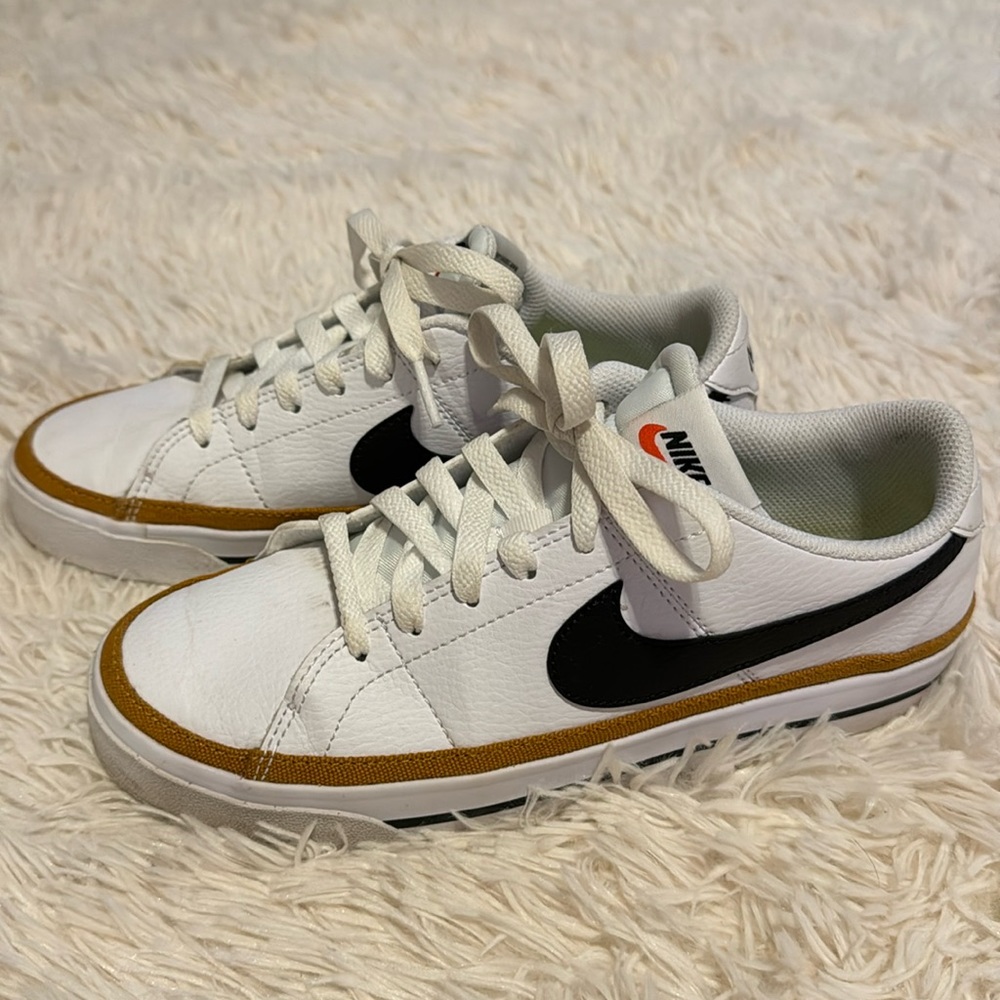 Nike White and Gold Sneakers
